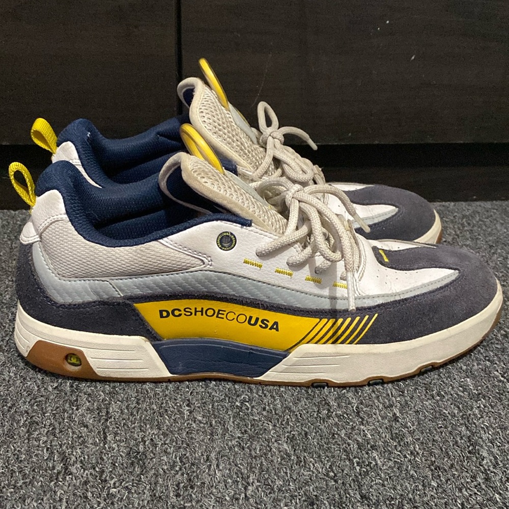 Dc Men's Comics Dc Legacy 98 Slim Shoes